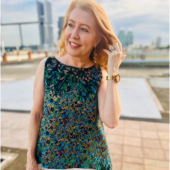 ANN MASHBURN unique brocade flared hem top-PERFECT CONDITION - Picture 9 of 9